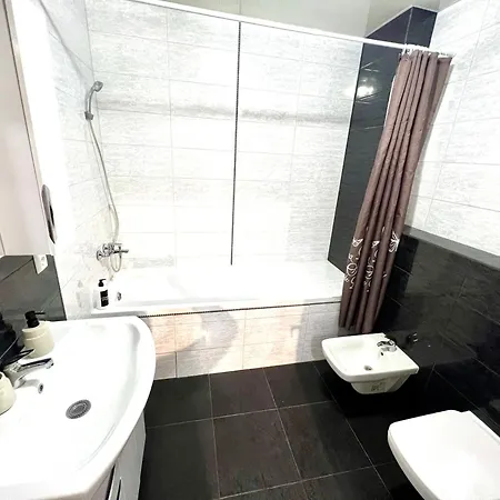 Osapart Apartments In A Complex Great Britain 利沃夫 外观 照片